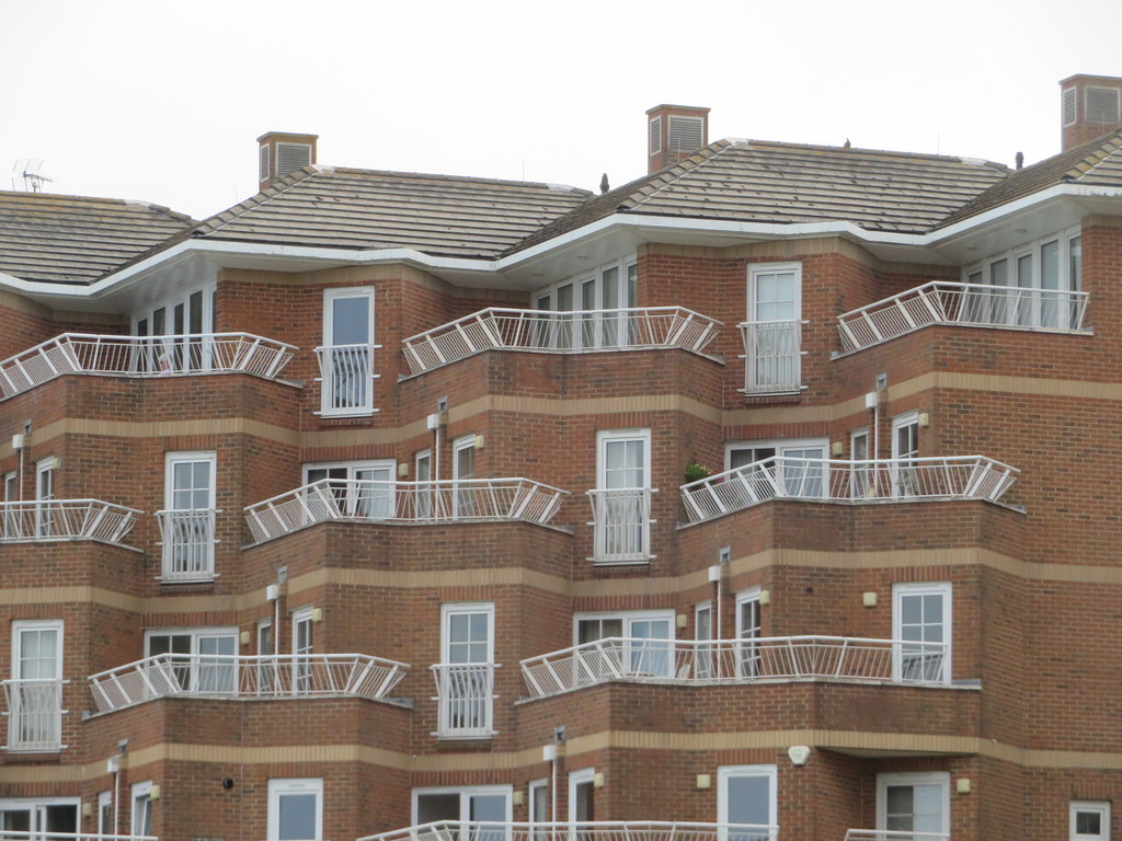 UK Kent Broadstairs Flats September 2023. Central Lo… Flickr