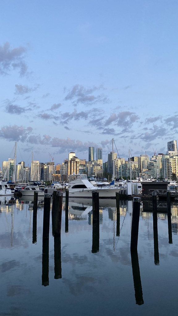 Vancouver Coal Harbour Apartment and condo towers form the… Flickr