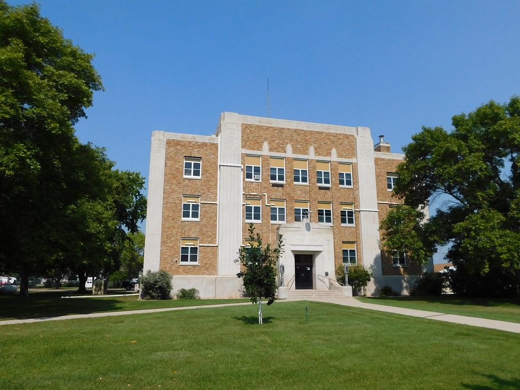 Edmunds County Courthouse Ipswich, South Dakota The Art De… Flickr