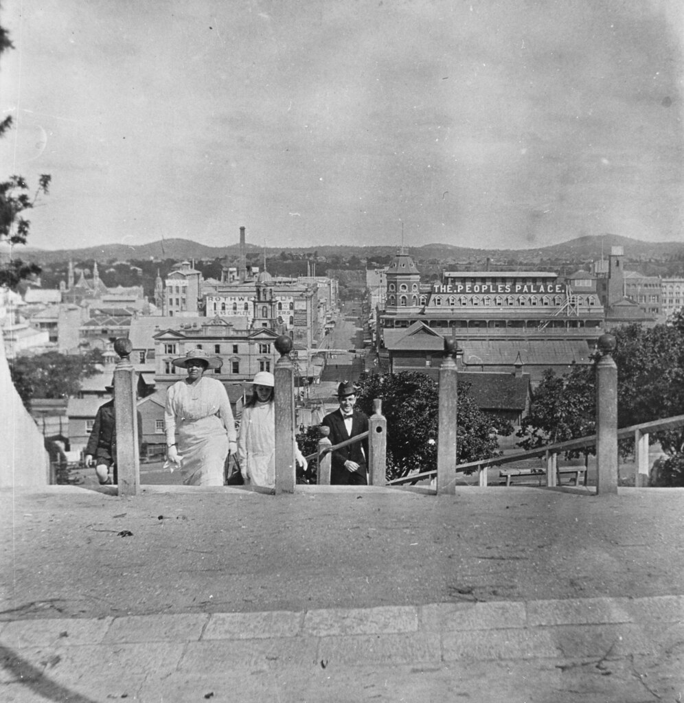 View looking east along Edward Street from Jacob's Ladder … Flickr