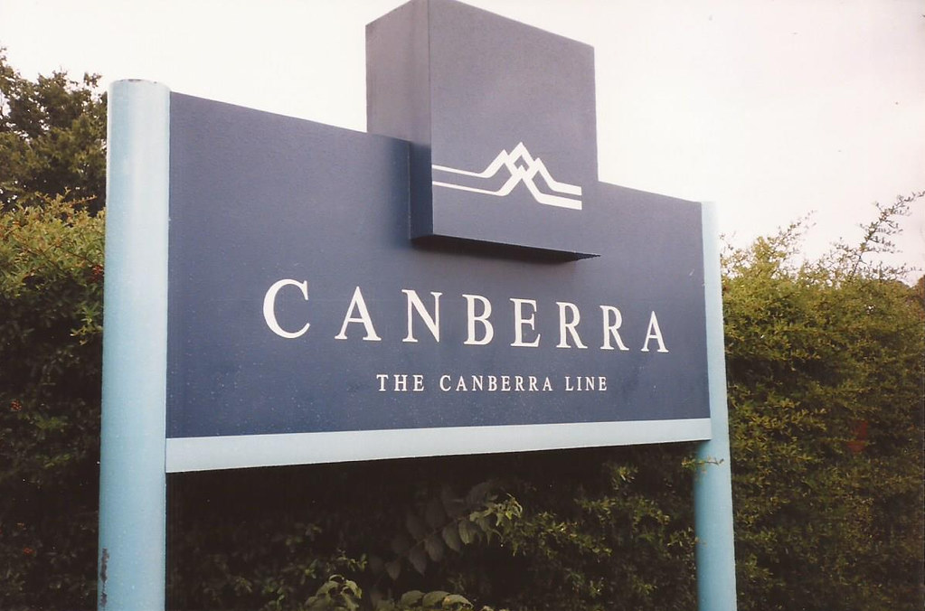 Countrylink Canberra station signage March 27, 1999 Flickr
