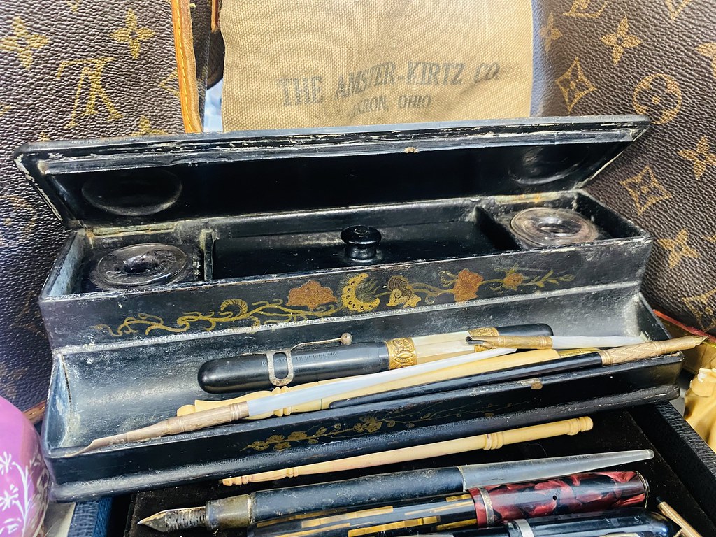 Kah Collection of Fountain Pens. gold mechanical pens & p… Flickr