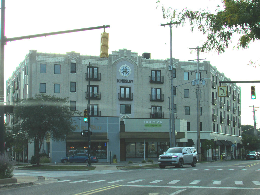 Kingsley building on Lake Drive Grand Rapids, Michigan, US… Flickr