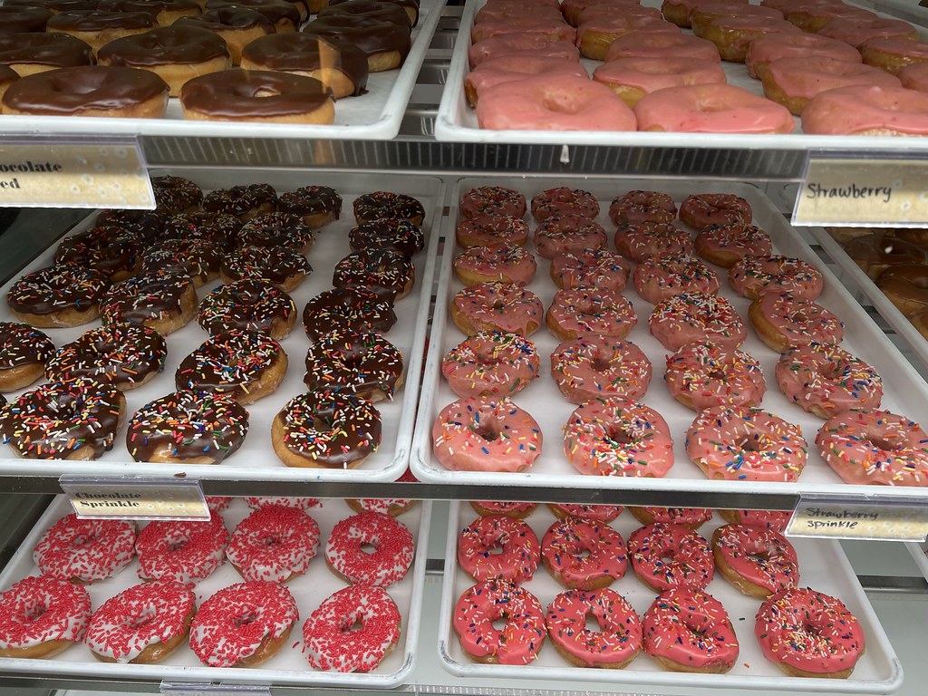 Daisys Donuts Sam Dugger Flickr