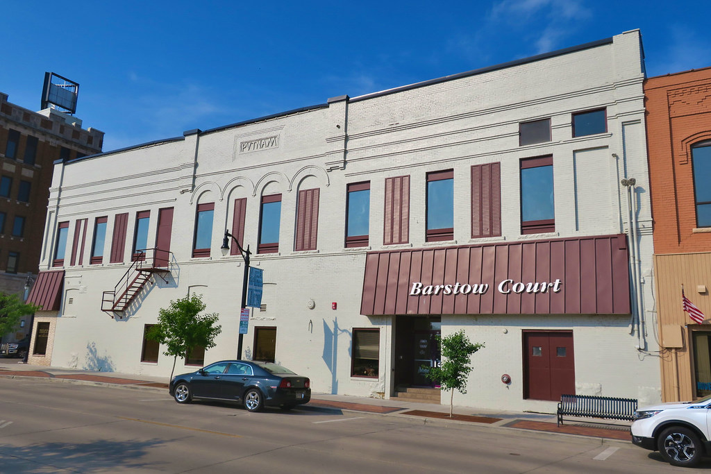 Barstow Court, Eau Claire, WI Barstow Court Apartments, 30… Flickr