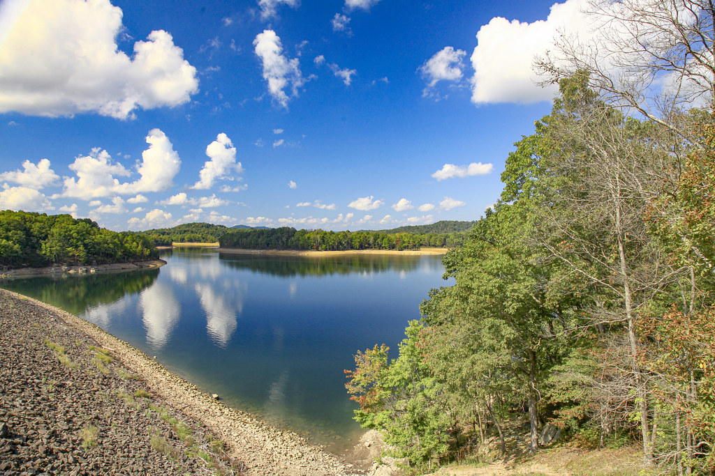 Summersville Dam Summersville Lake is a reservoir located … Flickr