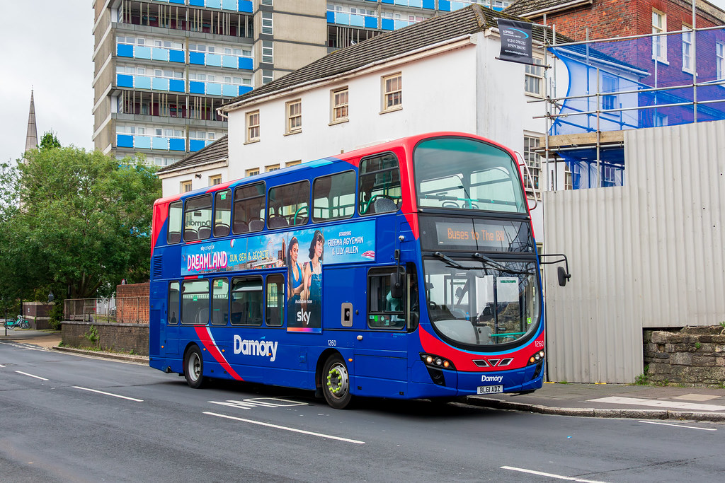 Damory 1260 BL61 ADZ Castle Way Southampton James0804 Flickr