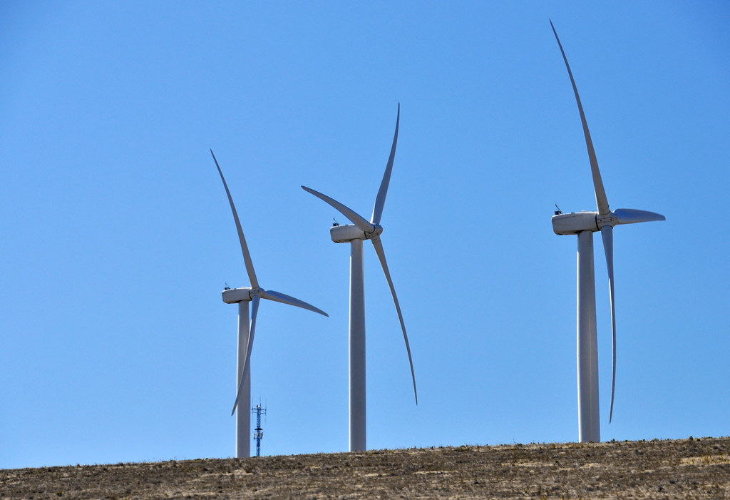 Wind turbines (west of Arlington, Oregon, USA) 2 Wind turb… Flickr
