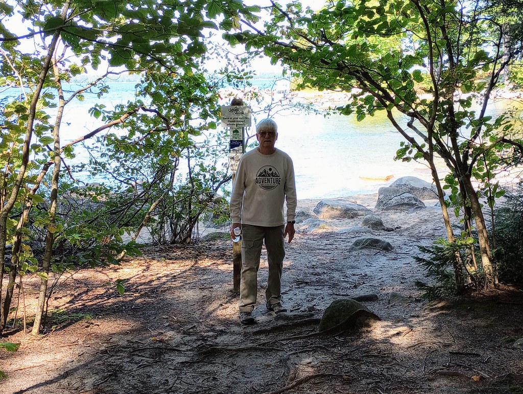 Sebago Lake Land Preserve, Ray 2023 09 September 26 (8) Flickr