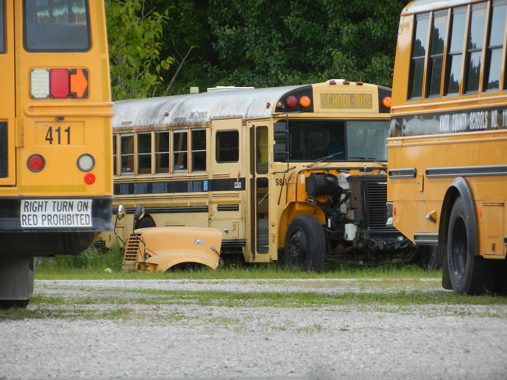 Knox County Schools 9811 Bus lot Barbourville, KY. Bus i… Flickr
