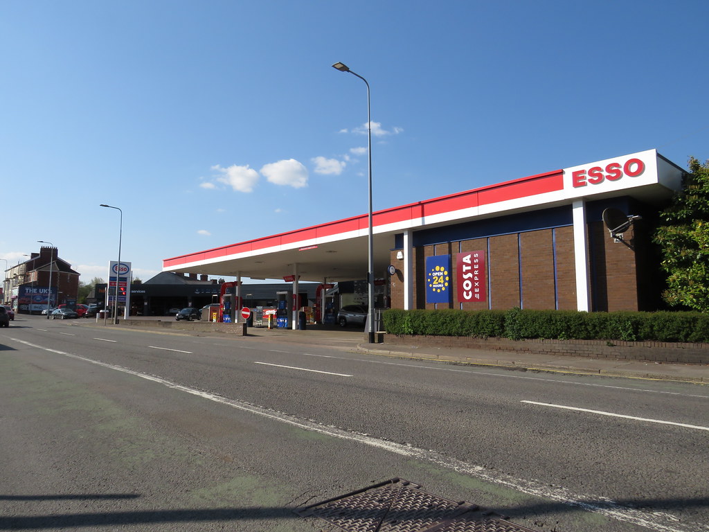 Esso Cowbridge Road East, Cardiff, South Wales CF5 1BP 1… Flickr