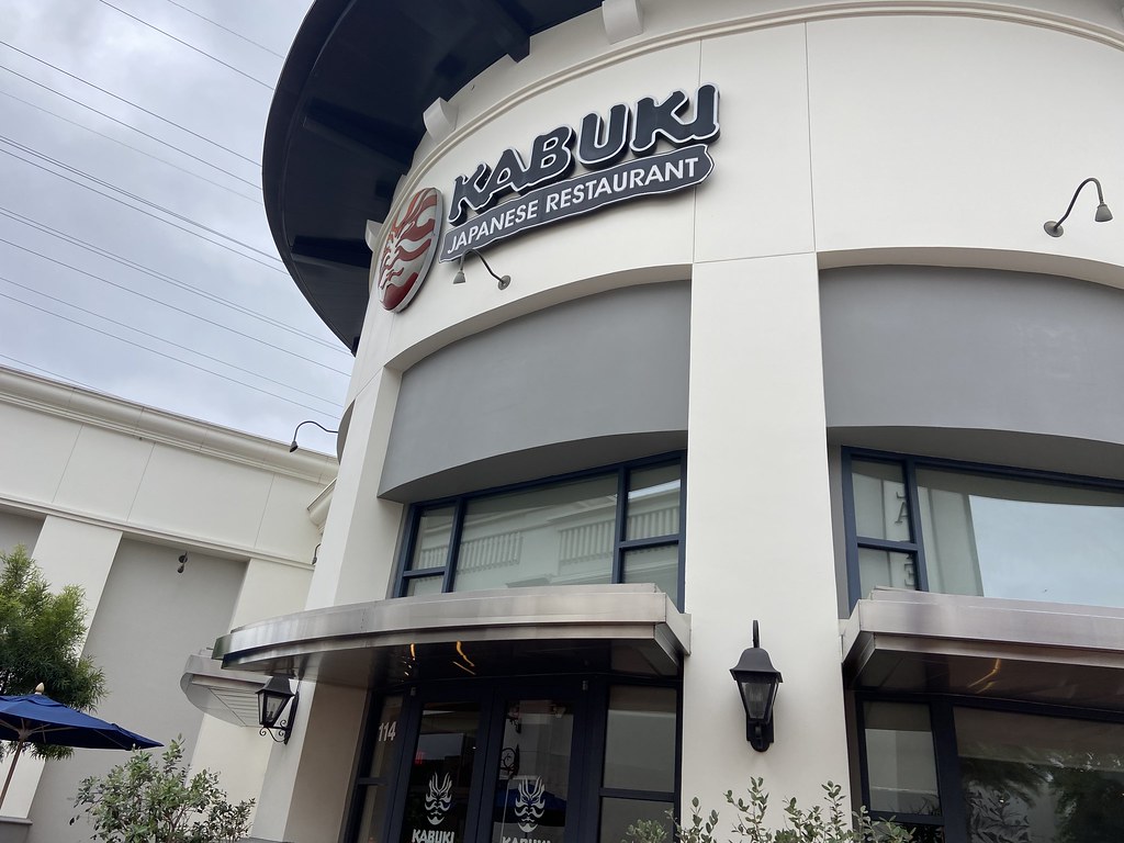 Bella Terra Huntington Beach Bella Terra is an open air p… Flickr