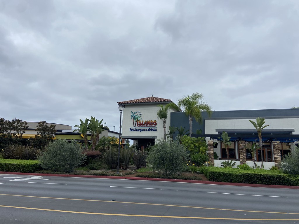 Bella Terra Huntington Beach Bella Terra is an open air p… Flickr