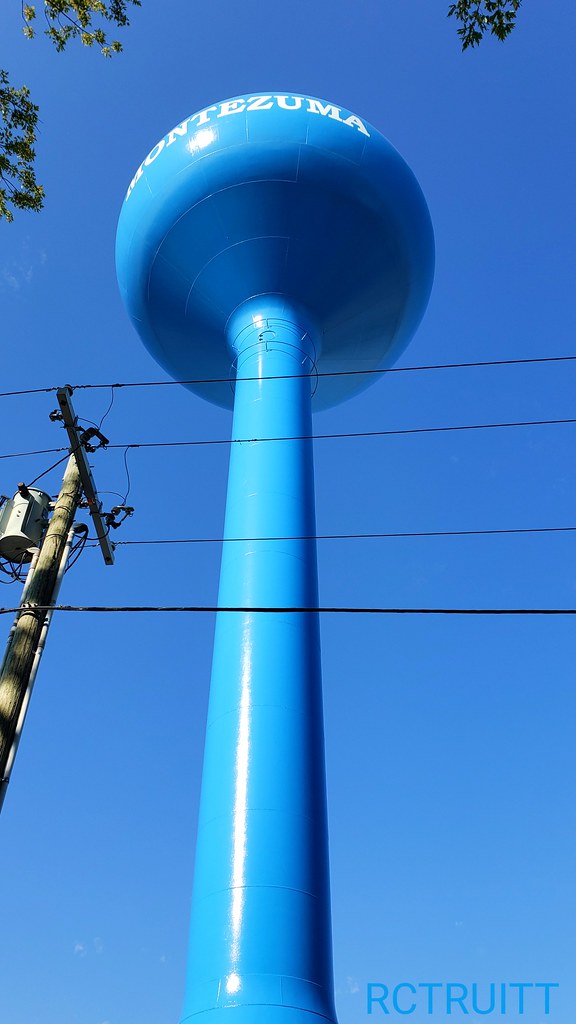 093023 Montezuma Water Tower, Montezuma, Iowa. Casey Truitt Flickr