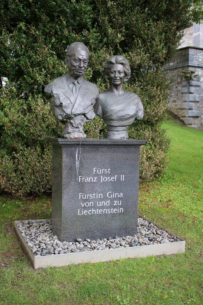 Liechtenstein Denkmal für Fürst Franz Josef II. und Fürst… Flickr