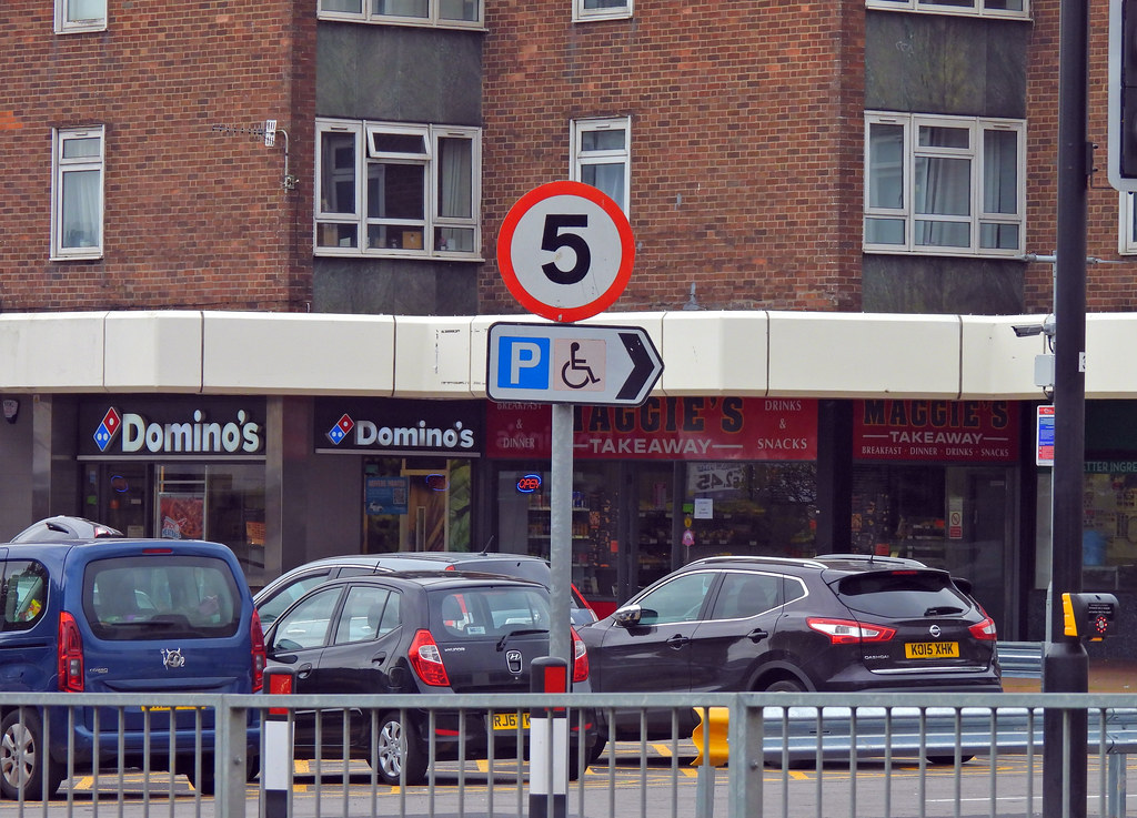 Speed Limit, Car Park, Caradoc Road, Cwmbran Centre 30 Sep… Flickr