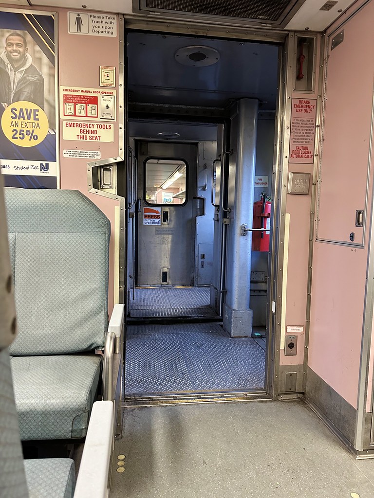 New Jersey Transit Train jrotn Flickr