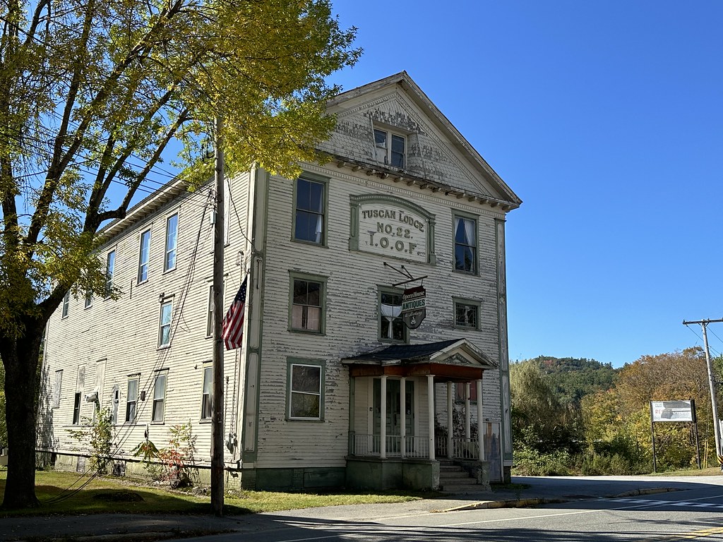 Tuscan Lodge IOOF Lodge/Opera House. Dixfield, Maine. Buil… Flickr