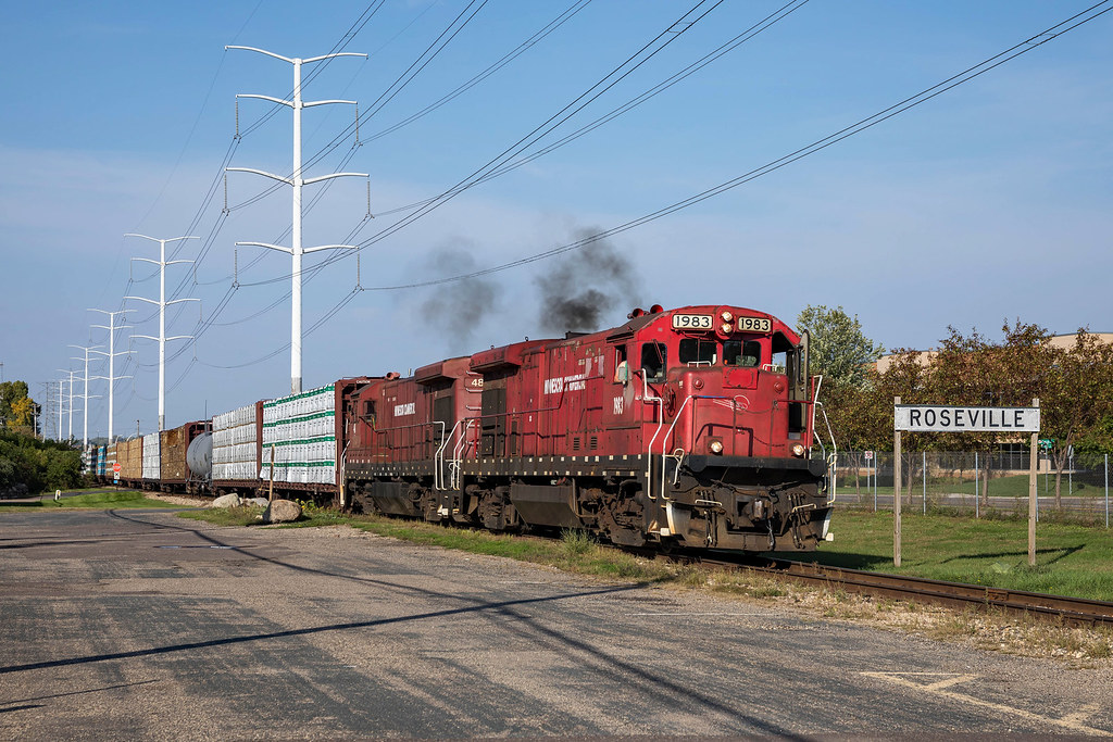 Job 19 Roseville, MN The Hugo Job chugs through Roseville … Flickr