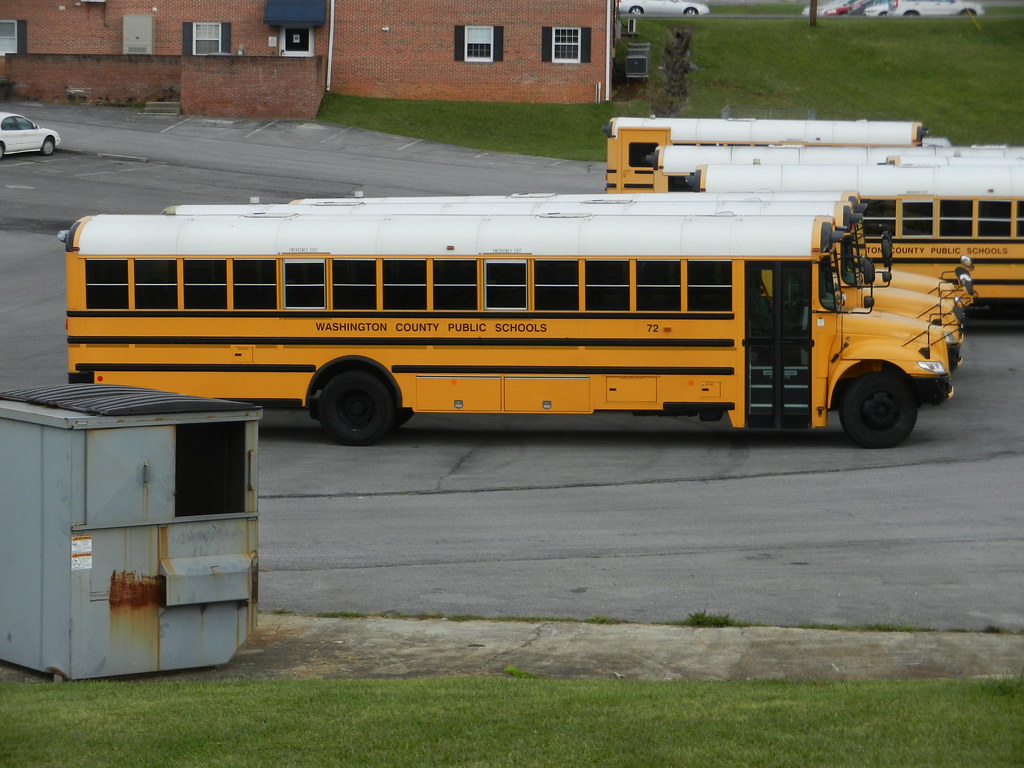 Washington County Public Schools 72 Bus lot Abingdon, VA… Flickr