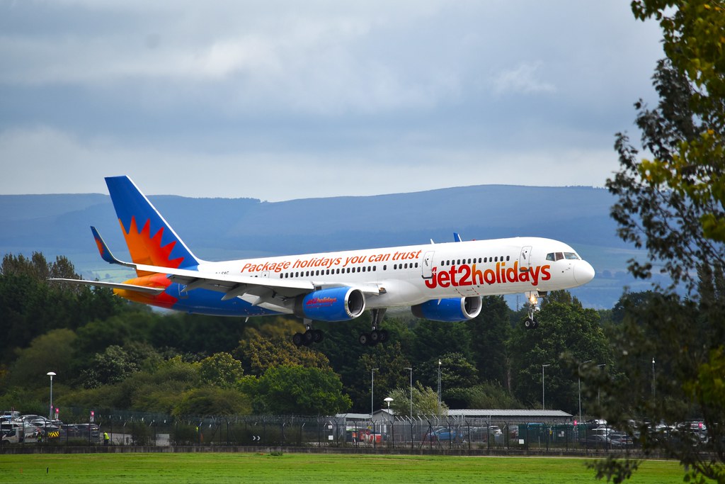 MAN Arrival Jet2 Boeing 75723A G LSAC about to touch down… Flickr
