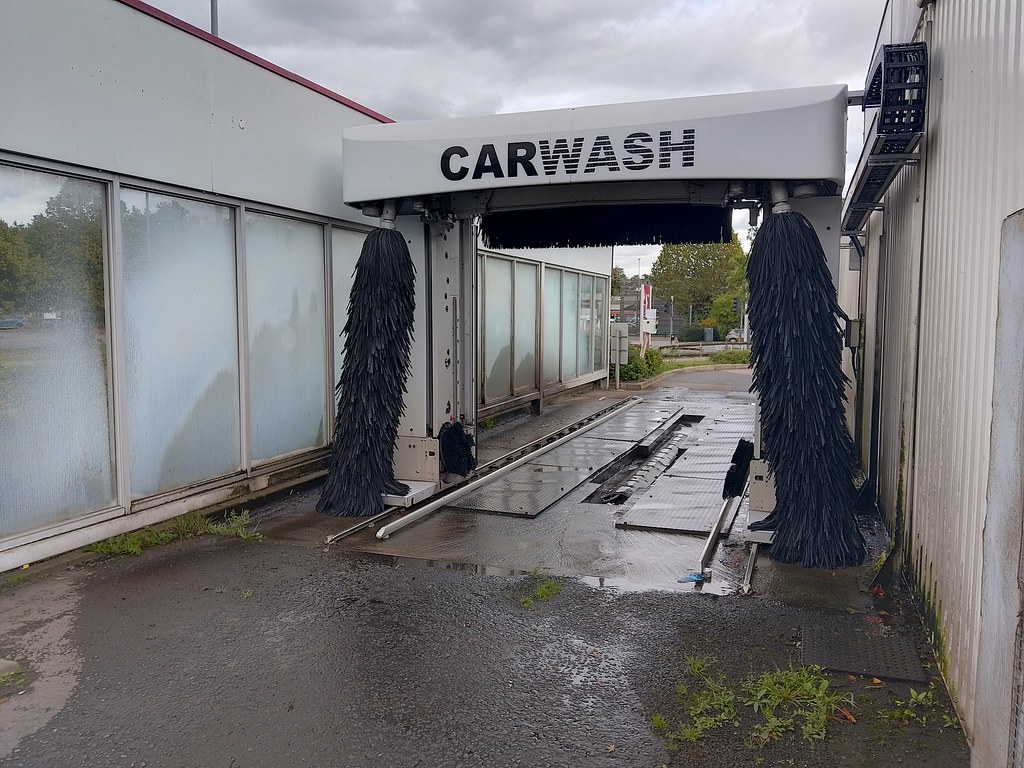 NEW Sainsbury's car wash, Greenwich The Centus does look a… Flickr