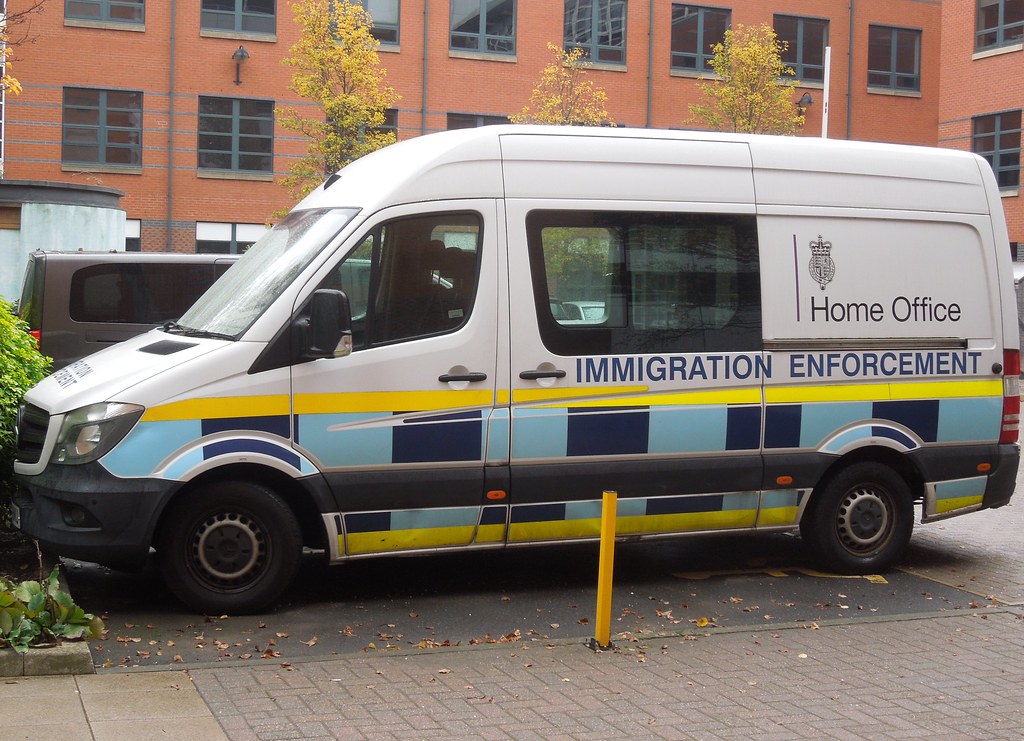 Home Office, Immigration Enforcement (BX64 BNU) Mercedes S