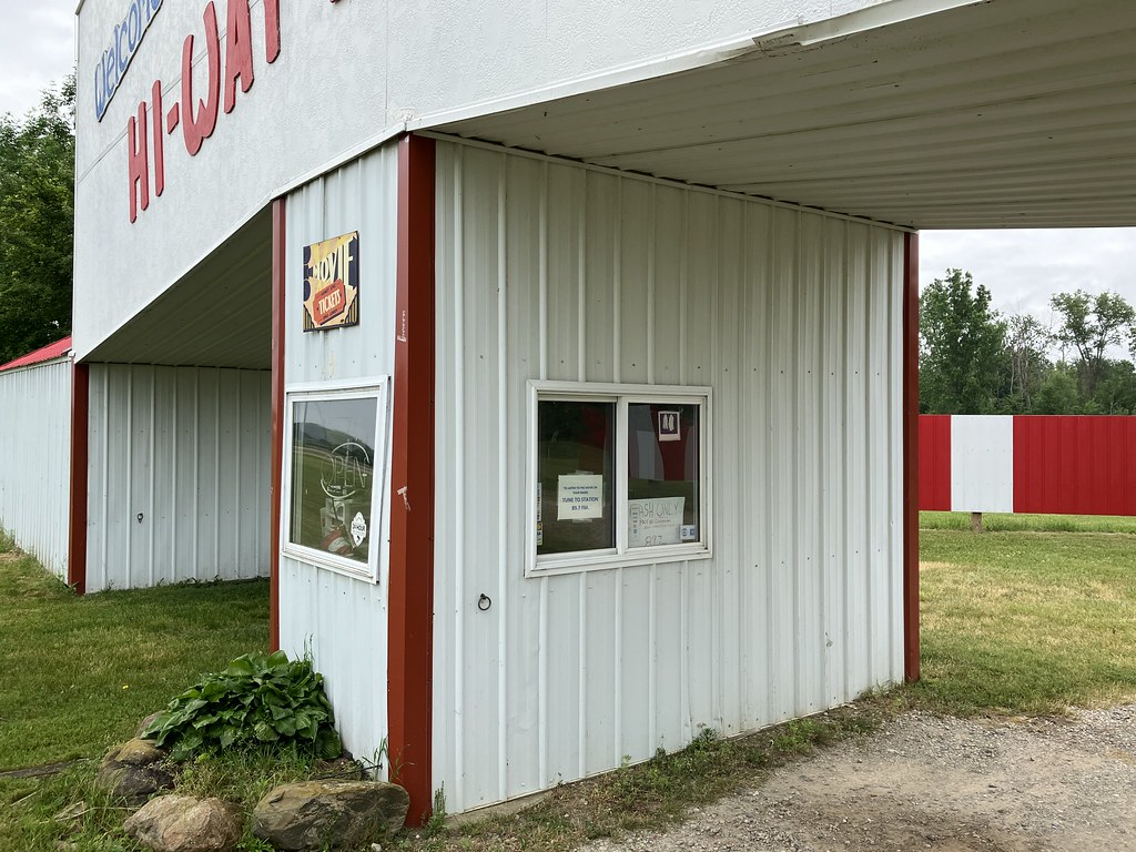 HiWay DriveIn ticket booth, Carsonville, MI Bill Eichelberger Flickr