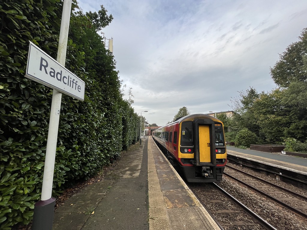 RadcliffeonTrent Railway Station Graham Benbow Flickr