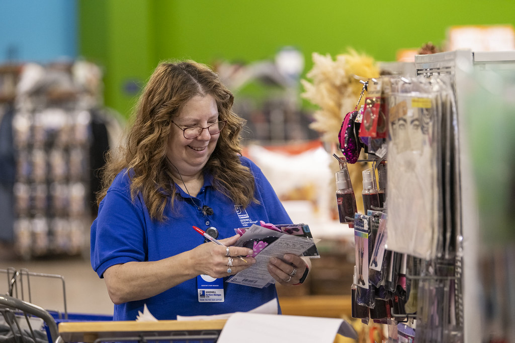 GoodwillAcme39 Goodwill Northern Michigan Acme in Sept… Flickr