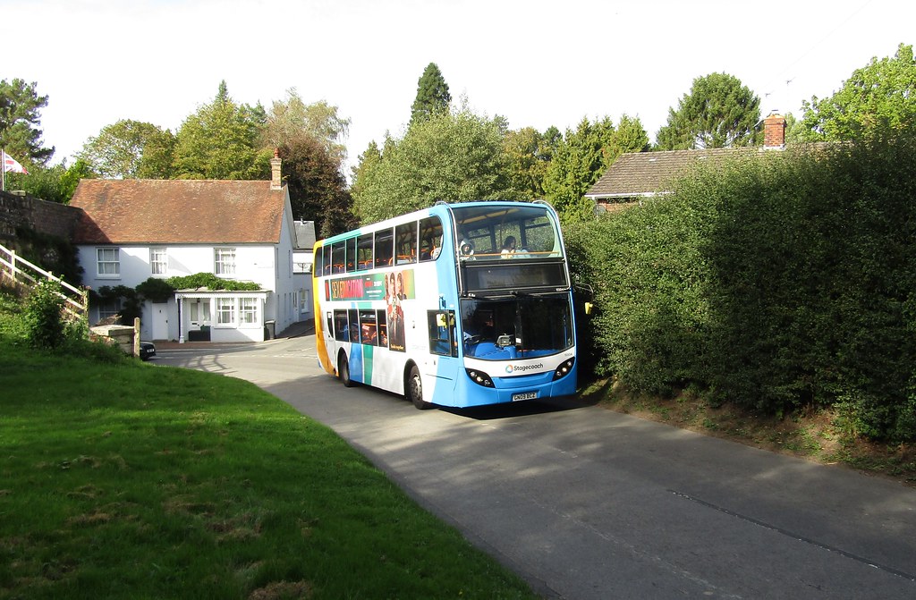 15504 Enviro400 Rotherfield Station, 7 Oct 23 Tim Baker Flickr