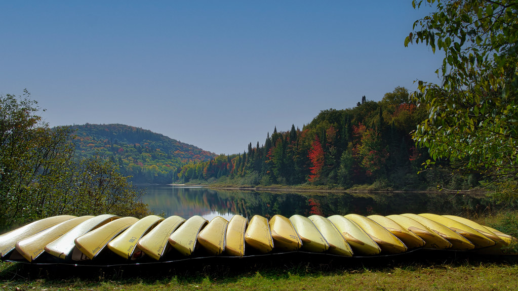 Sortie canot sur le Lac Chat du Parc du MontTremblant. Flickr