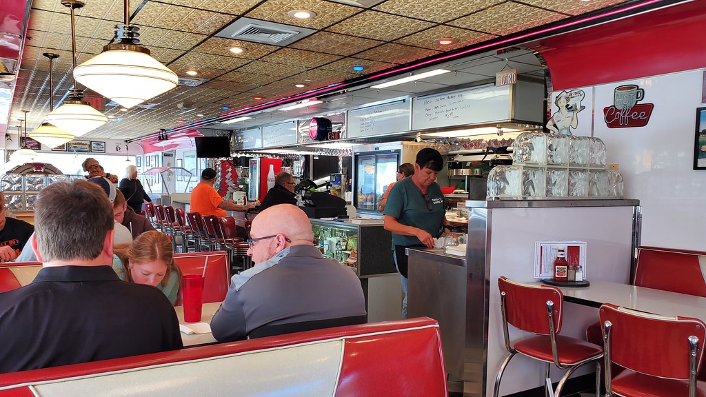 Interior of Maddy's Diner 23, Waverly, OH Interior of Madd… Flickr