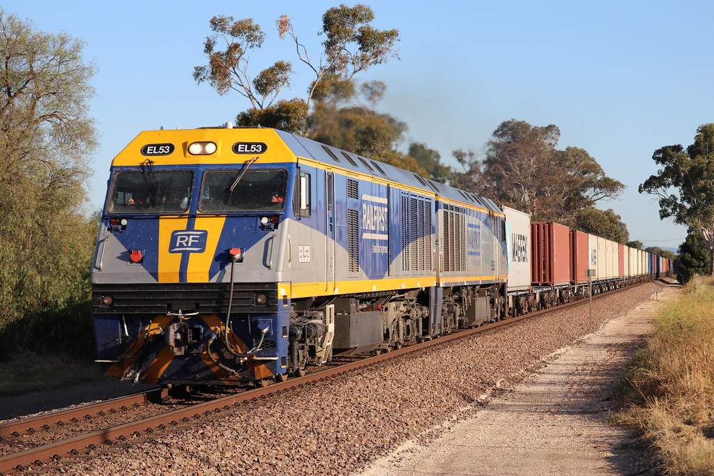 Gawler road flyers On Monday 9/10/2023, 1421s (Bowmans rai… Flickr