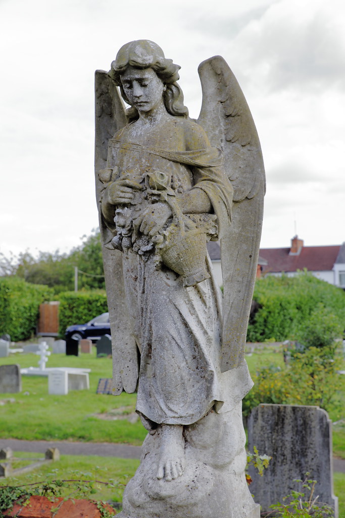 Englefield Green Cemetery. Peter Anthony Gorman Flickr