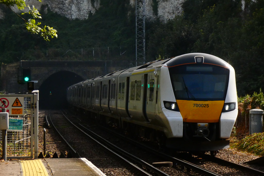 700025 at Higham working ???? Rainham Luton. 16/09/2023 Flickr