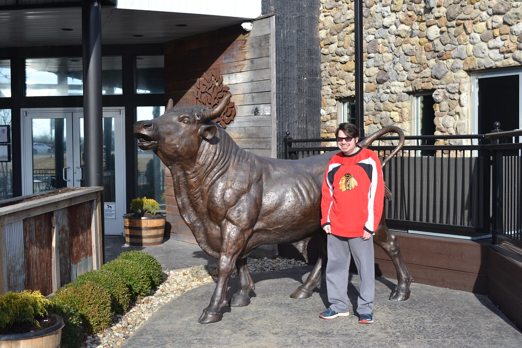 Twisted Tree Steakhouse Bull Kuna the Bull resides in fron… Flickr