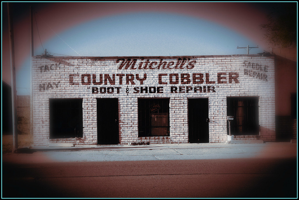 MITCHELL'S COUNTRY COBBLERHolbrook, AZ. James Seelen (a.k.a.) SKY★VU