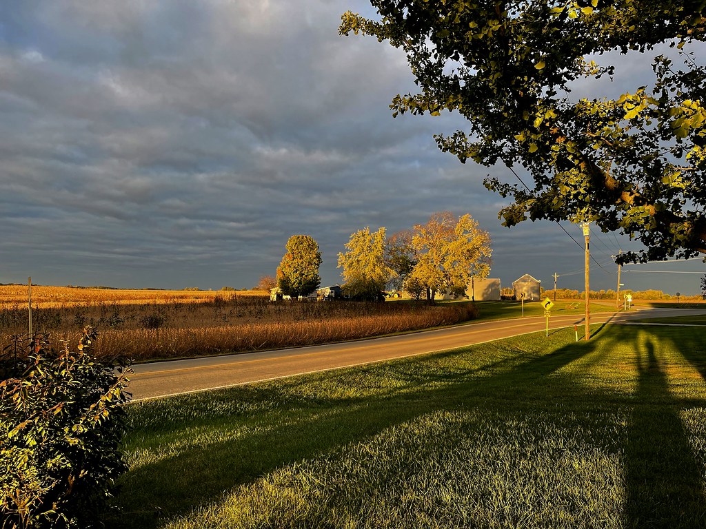 DG0333Q Scenic, Autumn Fortville Pike, Indiana 10/15/2023 … Flickr
