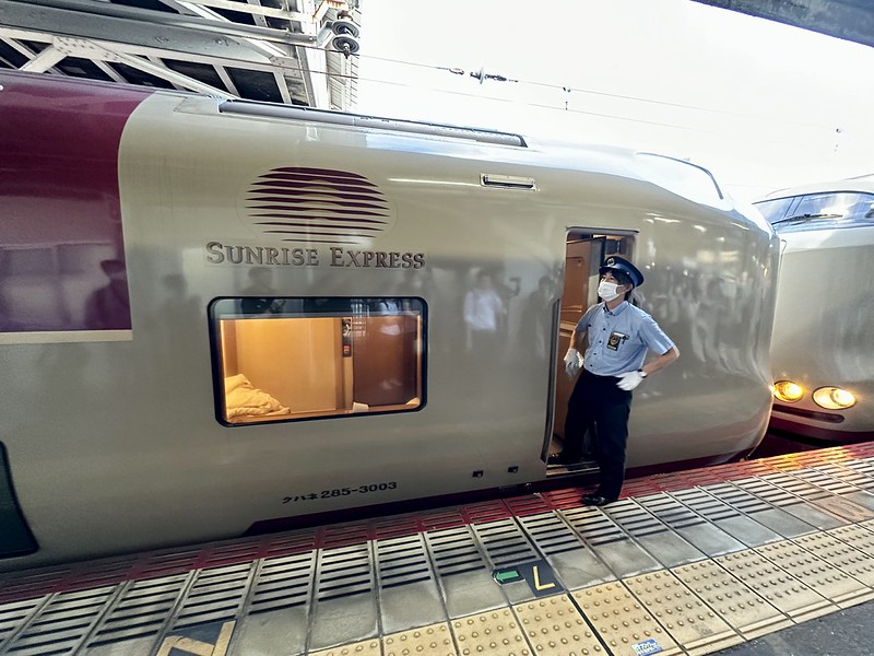 Sunrise Express Overnight Sleeper Train Tokyo to Takamatsu, Shikoku