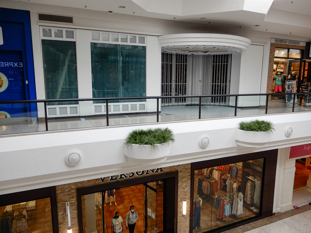 Former Disney Store "Southlake Mall" Merrillville, IN Flickr