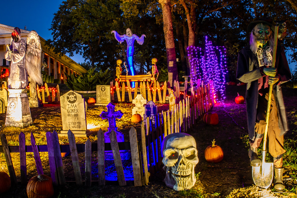 Halloween Neighborhood 20232900 Display at night. Richard Wayne