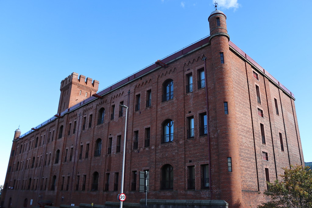 The Bastille,Maberly Street,Aberdeen_oct 23_18997 Alan Longmuir. Flickr