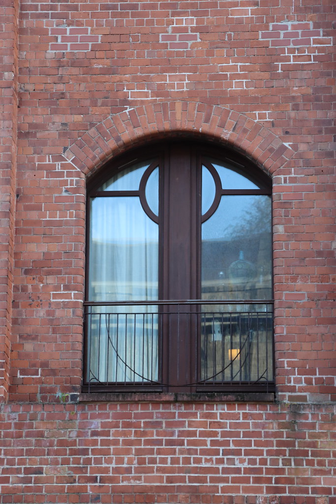 The Bastille,Maberly Street,Aberdeen_oct 23_19004 Alan Longmuir. Flickr