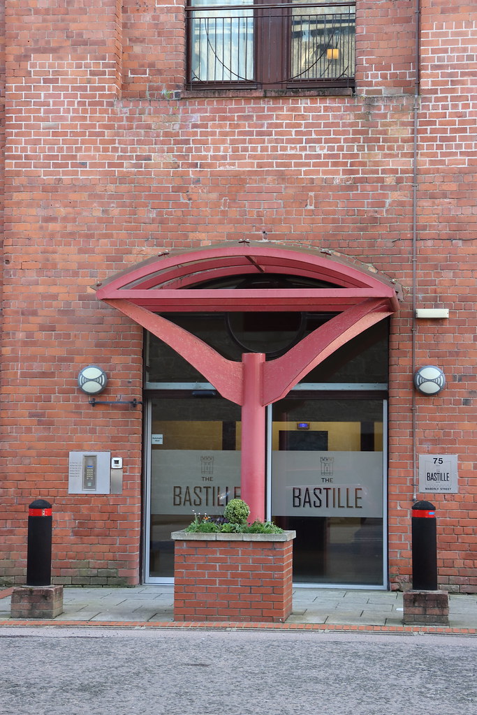 The Bastille,Maberly Street,Aberdeen_oct 23_19003 Alan Longmuir. Flickr