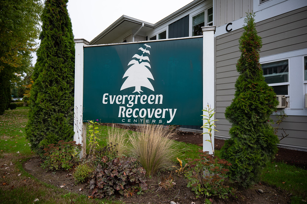 Evergreen Recovery Center Gov. Jay Inslee helped cut the r… Flickr