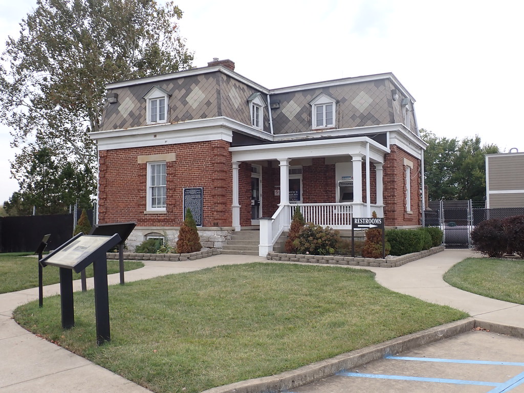Camp Nelson Cemetery 3 JuralMS Flickr