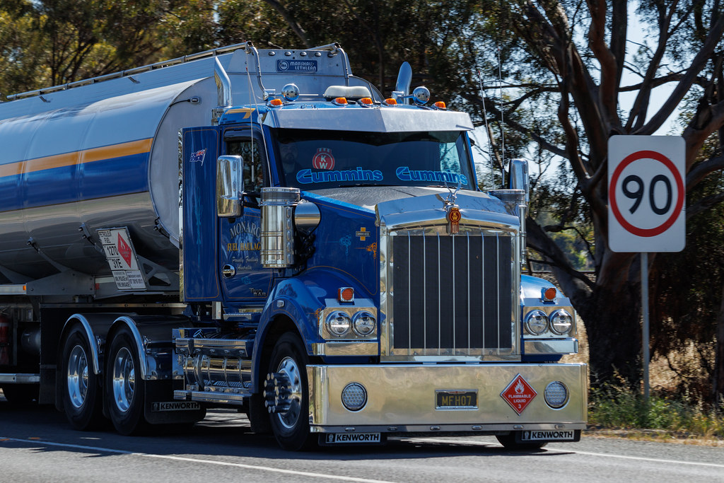 Monaro Fuel Haulage Kenworth T610 SAR Moonayyy Flickr