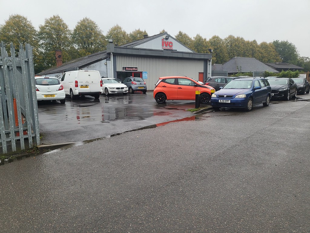Wainfleet's old Garage lee allen Flickr
