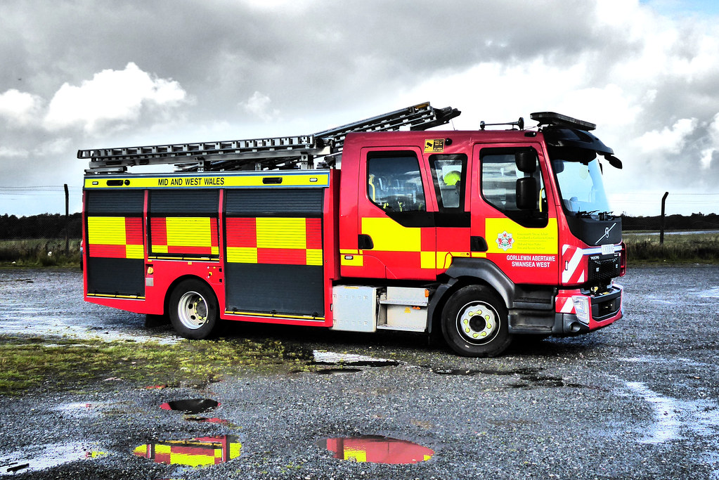 Volvo Fire Engine | Volvo FL8 fire engine operated by the Mi… | Flickr